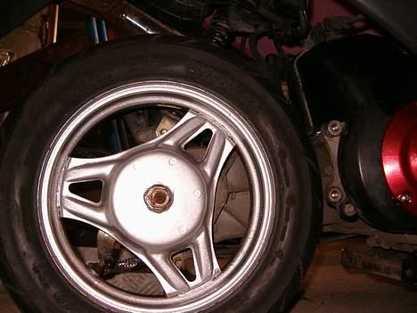 PGO Comet (soldt) - ny malet. men stadig std dsfarve da jeg ikke ved hva farve de skal have billede 4