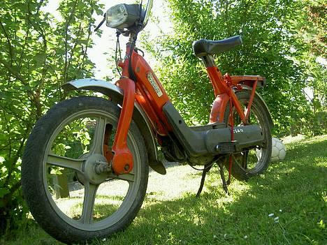 Vespa Ciao SOLGT - Her har vi så vildyret :P billede 1