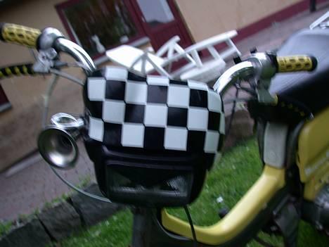 Suzuki fz50 - Forfra (ikke just køn) billede 1