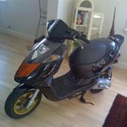 Aprilia sonic ac 