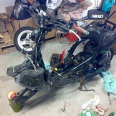 Peugeot Speedfight 2 -SOLGT-