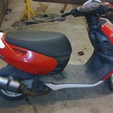 Aprilia sonic gp solgt