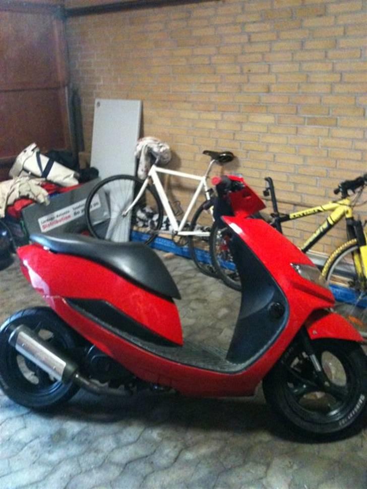 Suzuki estilete SOLGT billede 3