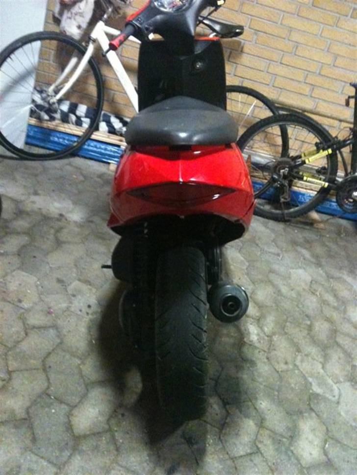 Suzuki estilete SOLGT billede 5