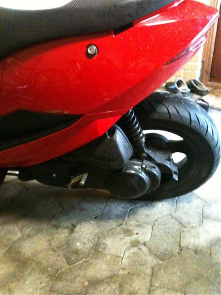 Suzuki estilete SOLGT billede 8