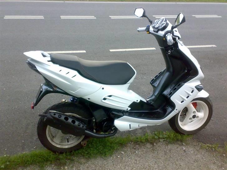 Peugeot Speedfight 2 -SOLGT- billede 5