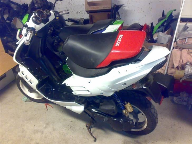 Peugeot Speedfight 2 -SOLGT- billede 17