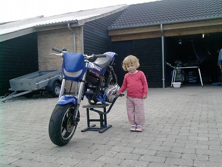 Suzuki Street Magic SOLGT billede 1