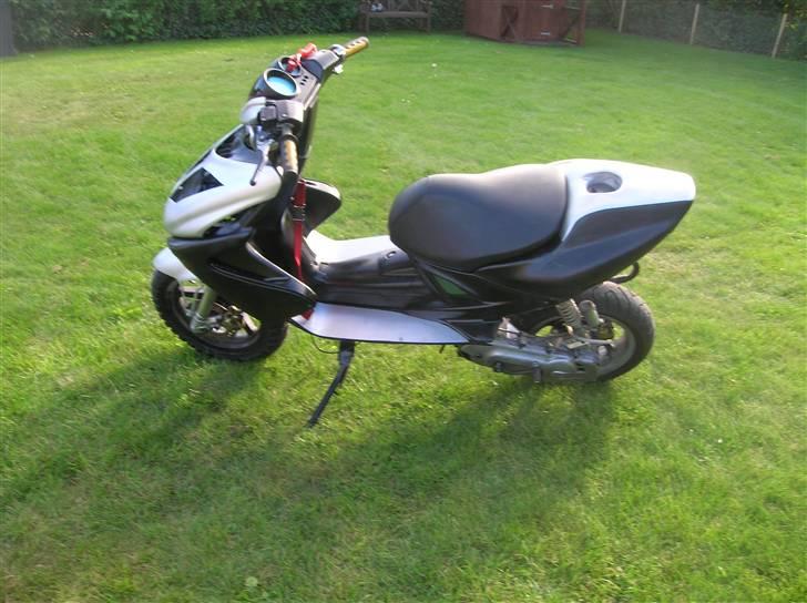 Yamaha Aerox Evo 1 Lc > Byttet < billede 6