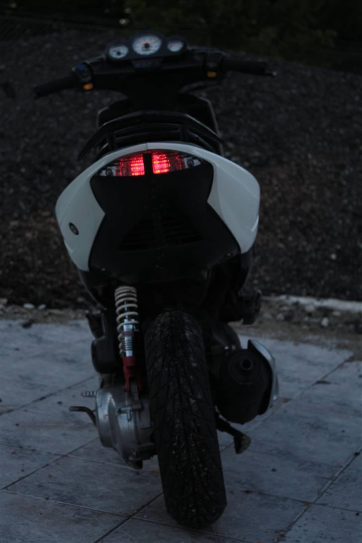 Peugeot Speedfight 2 SOLGT billede 10