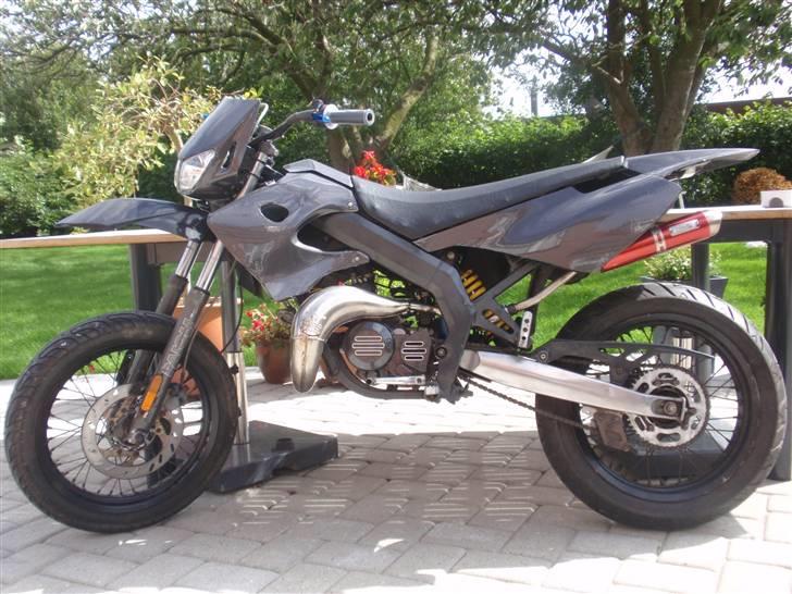 Derbi Senda carbon billede 1