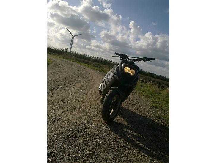 {{currentPhoto.altText}} billede {{currentPhoto.number}}