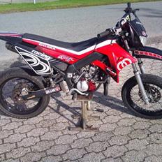 Gilera smt Leovince V6*SOLGT*