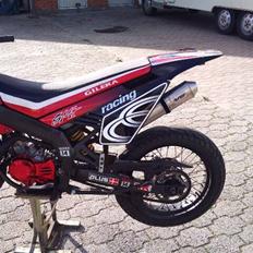 Gilera smt Leovince V6*SOLGT*