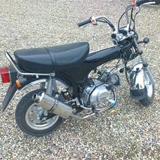 Skyteam Dax 125cc // SOLGT