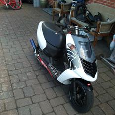 Aprilia Sonic (SOLGT)