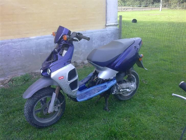 Aprilia Rally 45 (Smadret) billede 1