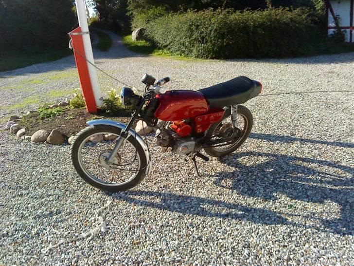 Suzuki K50 - SOLGT! billede 2