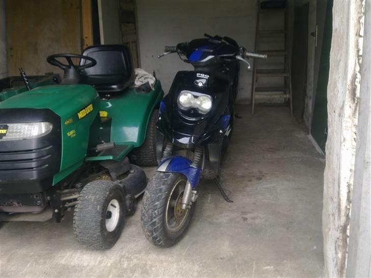 PGO Hot 50 billede 1