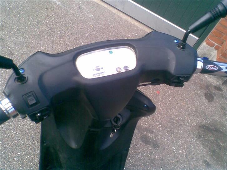 Yamaha neos billede 5