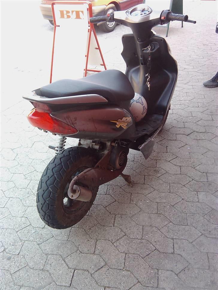 Yamaha jog r  før billede 3