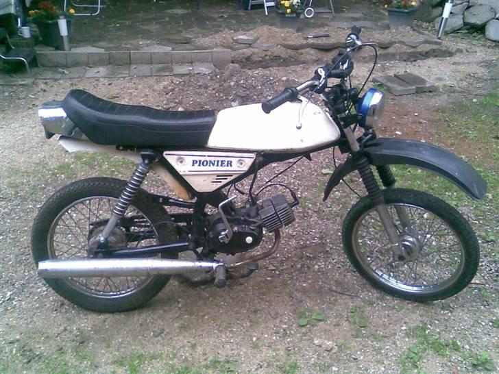 Puch Pionier - dette er så den jeg bruger dagligt pt.. skal renoveres tilbage i original stand. billede 1
