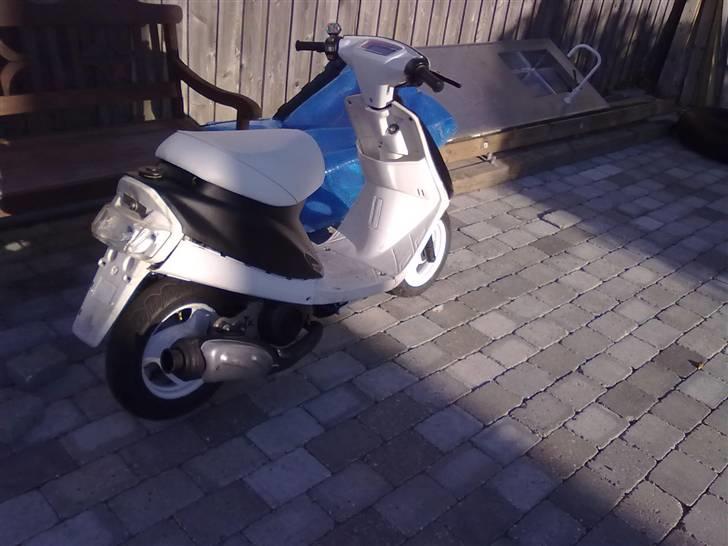 Yamaha jog fs (SOLGT) billede 2