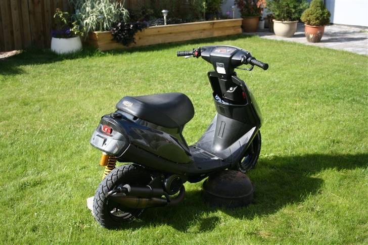 Yamaha jog as CARBON SOLGT billede 2