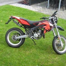 Aprilia SX 50 solgt.