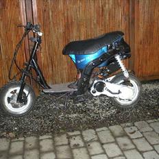 Piaggio zip bane racer  (solgt)