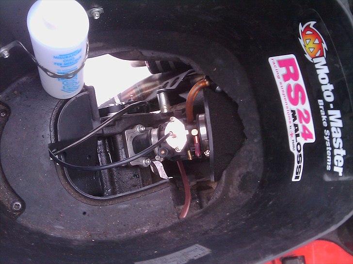 Gilera stalker "RACEREN" byttet - hjelmboks billede 3