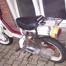 Suzuki FZ 50 projekt solgt 