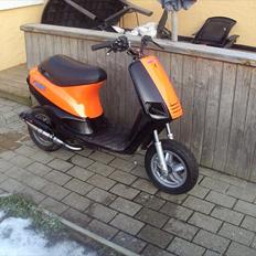 Piaggio ZIP  SOLGT