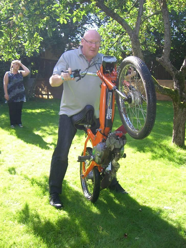 Puch Maxi k racer (Byttet) - Bedstefar kan også godt lig puchen hans kommantar: sådan en har jeg også haft da jeg var ung :D haha billede 13
