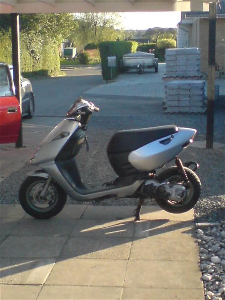 Aprilia Sonic  billede 1