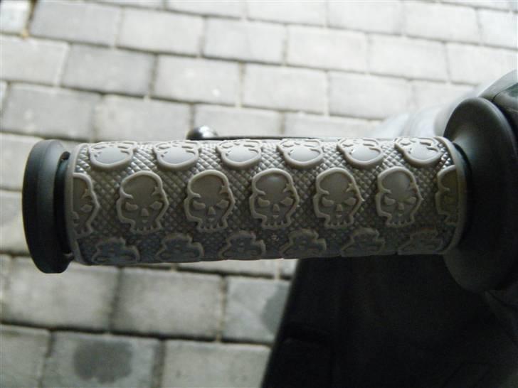 PGO Hot 50 PRINSESSEN TILSALG - Mine "Skull"-håndtag, billede 10