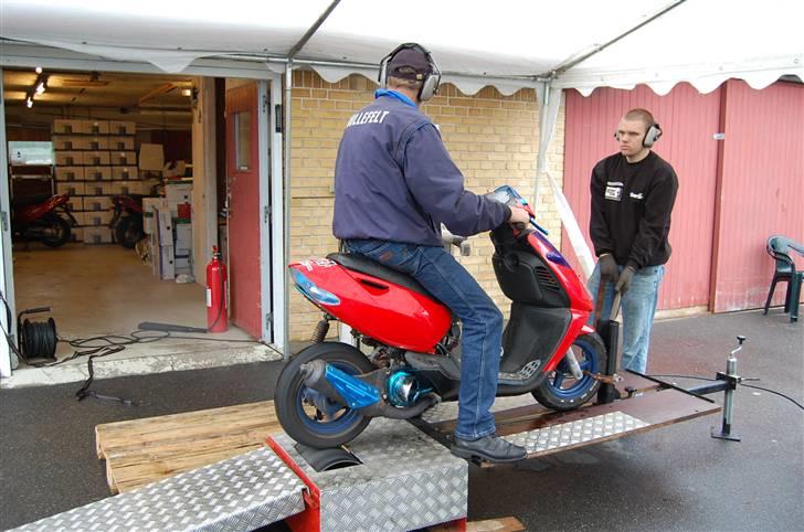 Aprilia sonic (solgt) - den smed 7,1hk med std. cylle billede 9