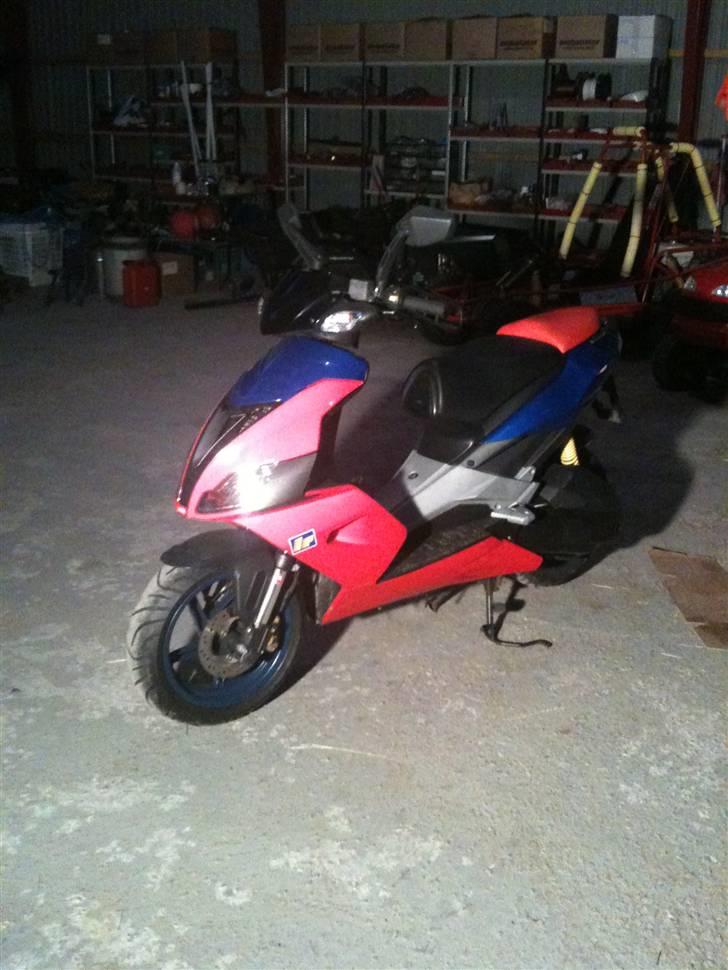 Aprilia sr 50 factory billede 1