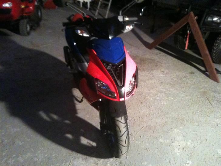 Aprilia sr 50 factory billede 3