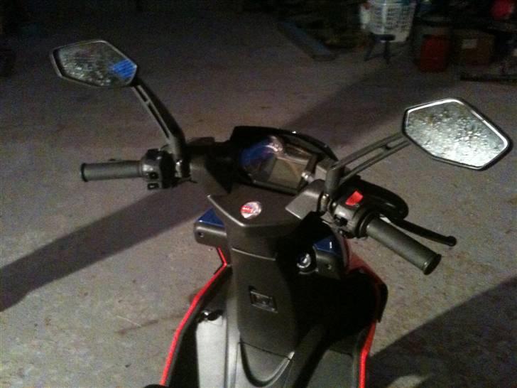 Aprilia sr 50 factory billede 7