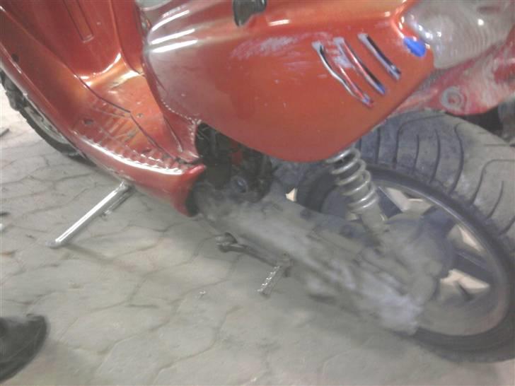 Yamaha spy (under ombygning) - billedere efter en ven kørte galt på den hvor den fik flere skader og en skæv forgaffel billede 10