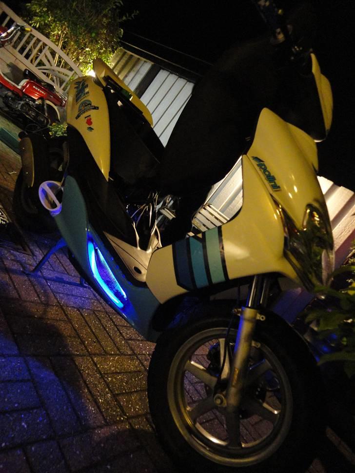 Yamaha Jog R ( byttet til sonic )  billede 2