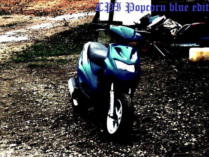 CPI Popcorn "Blue bastard" - Synes det blev fint når man tænker på at det er spray maling! :D billede 1