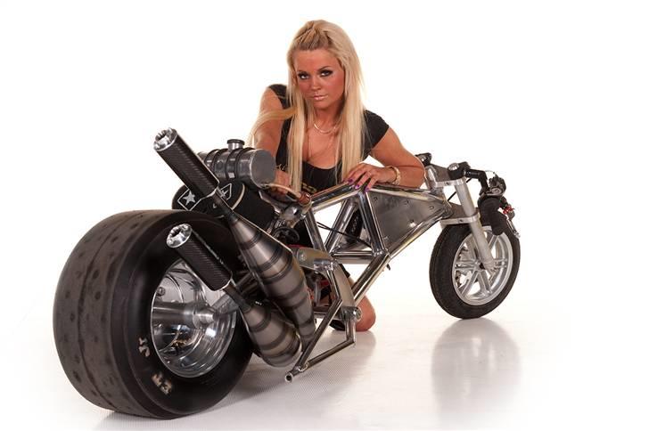 Yamaha 2 cyl sprinter solgt - F&F Carshow 2010.. billede 13