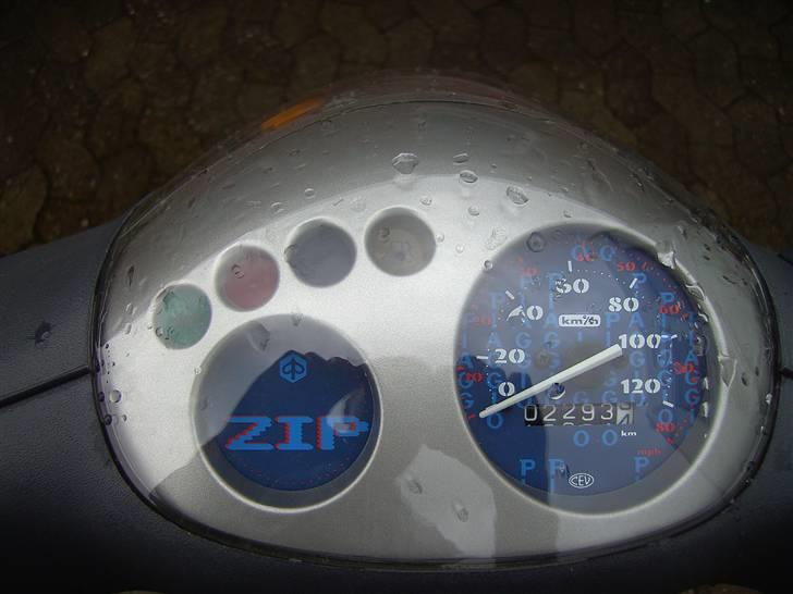 Piaggio new zip billede 8