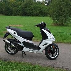 Peugeot speedfight 3 rs stjålet