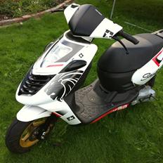 Aprilia Sonic (Solgt)