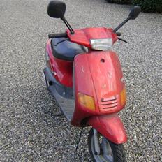 Piaggio zip gl solgt 