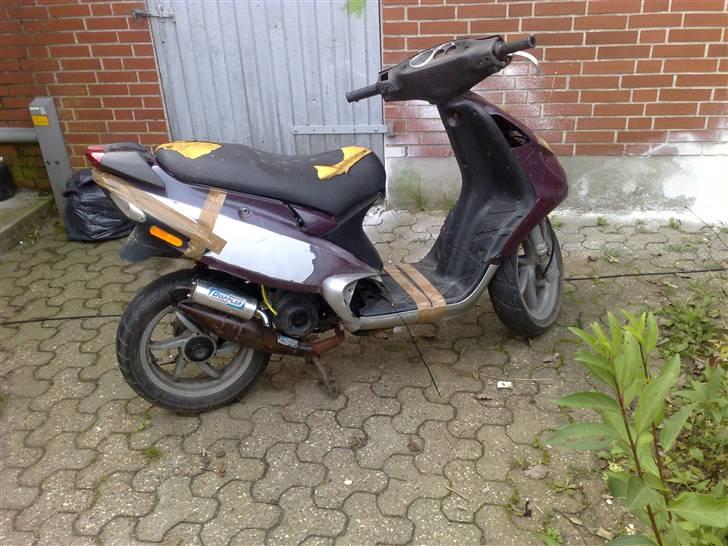 Piaggio nrg smidt ud  billede 2