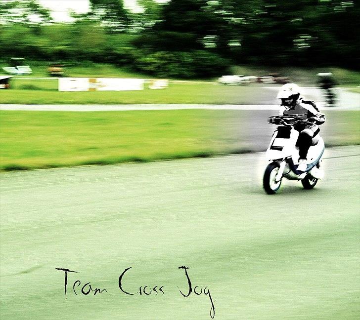 Yamaha Jog TeamCross 14.89hk billede 1